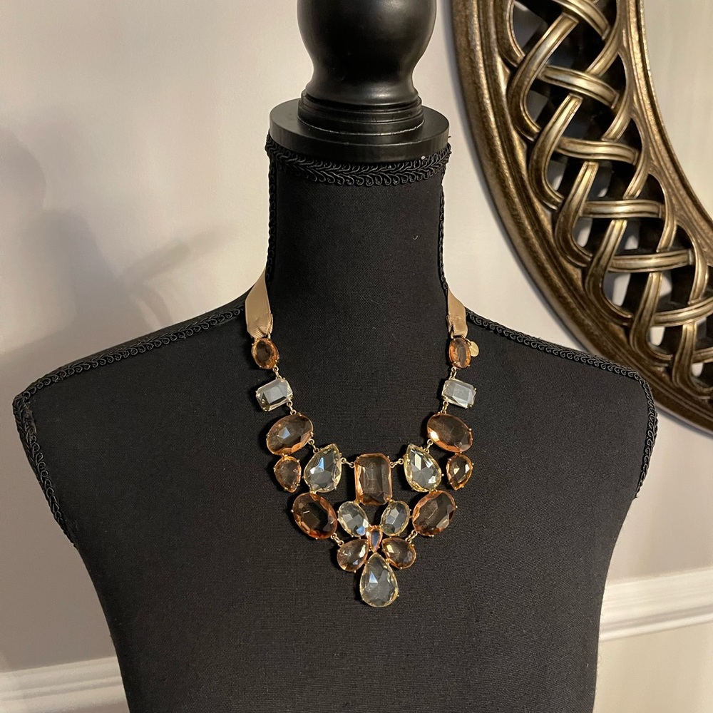 Bauble necklace